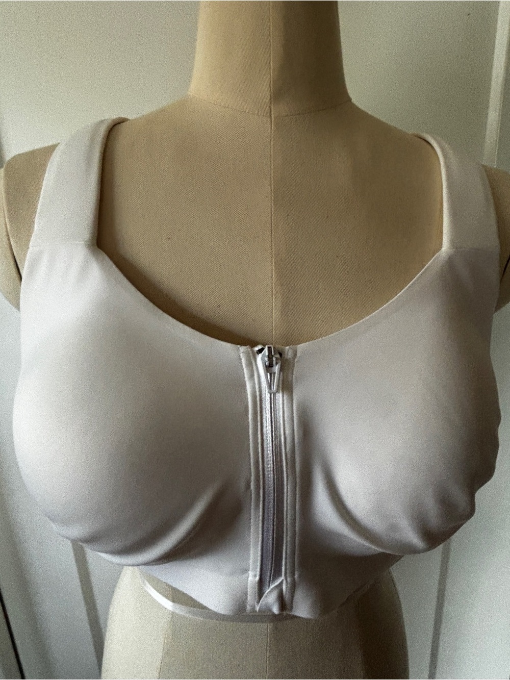 Victoria's Secret Light Beige Front-Zip Sports Bra